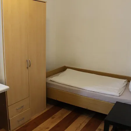 Moeblierte Mit Gemeinschaftskuechen Und In Thueringen Wald * Ohrdruf