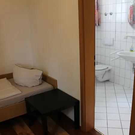 Apartament Moeblierte Mit Gemeinschaftskuechen Und In Thueringen Wald