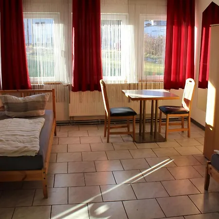 Moeblierte Mit Gemeinschaftskuechen Und In Thueringen Wald *
